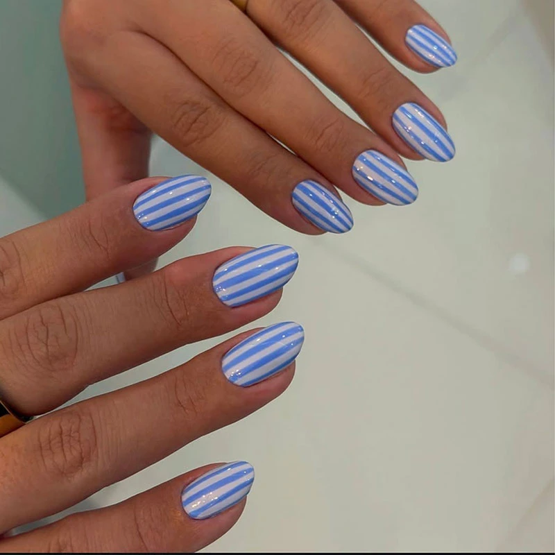 Blue&white Striped Press On Nails