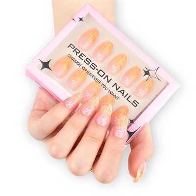Pearl Seashell Nude Gradient Press On Nails